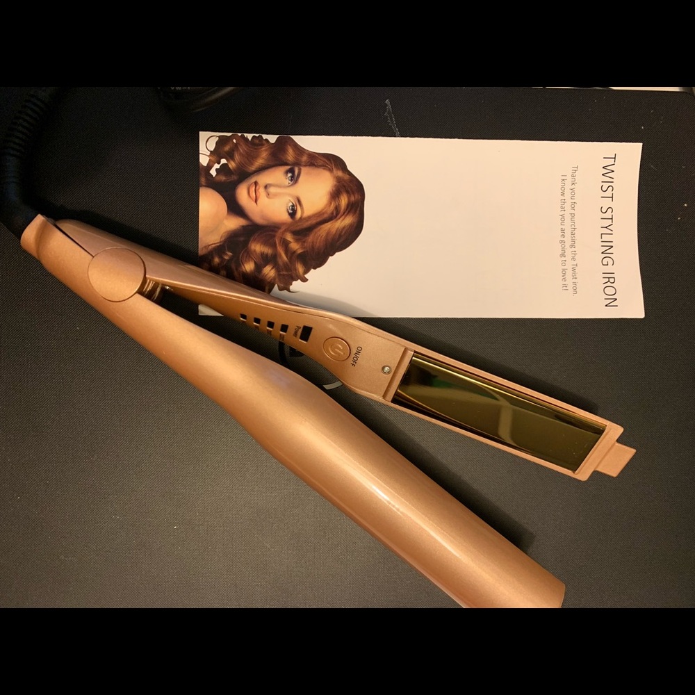 Twist curling Iron